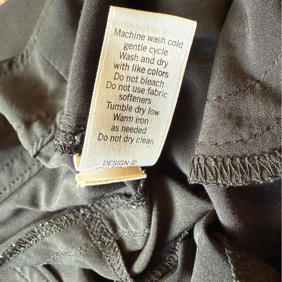 Athleta Kick It Cargo Bermuda Shorts Size 6 Utility Shorts - Picture 7 of 11